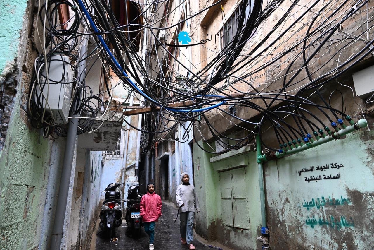 بالصور- اعتصام أمام مبنى الأونروا في برج البراجنة